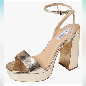Steve Madden Lessa Platform Heels